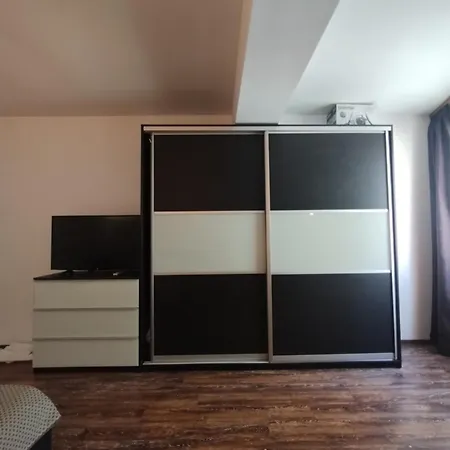 Cozy Mamaia